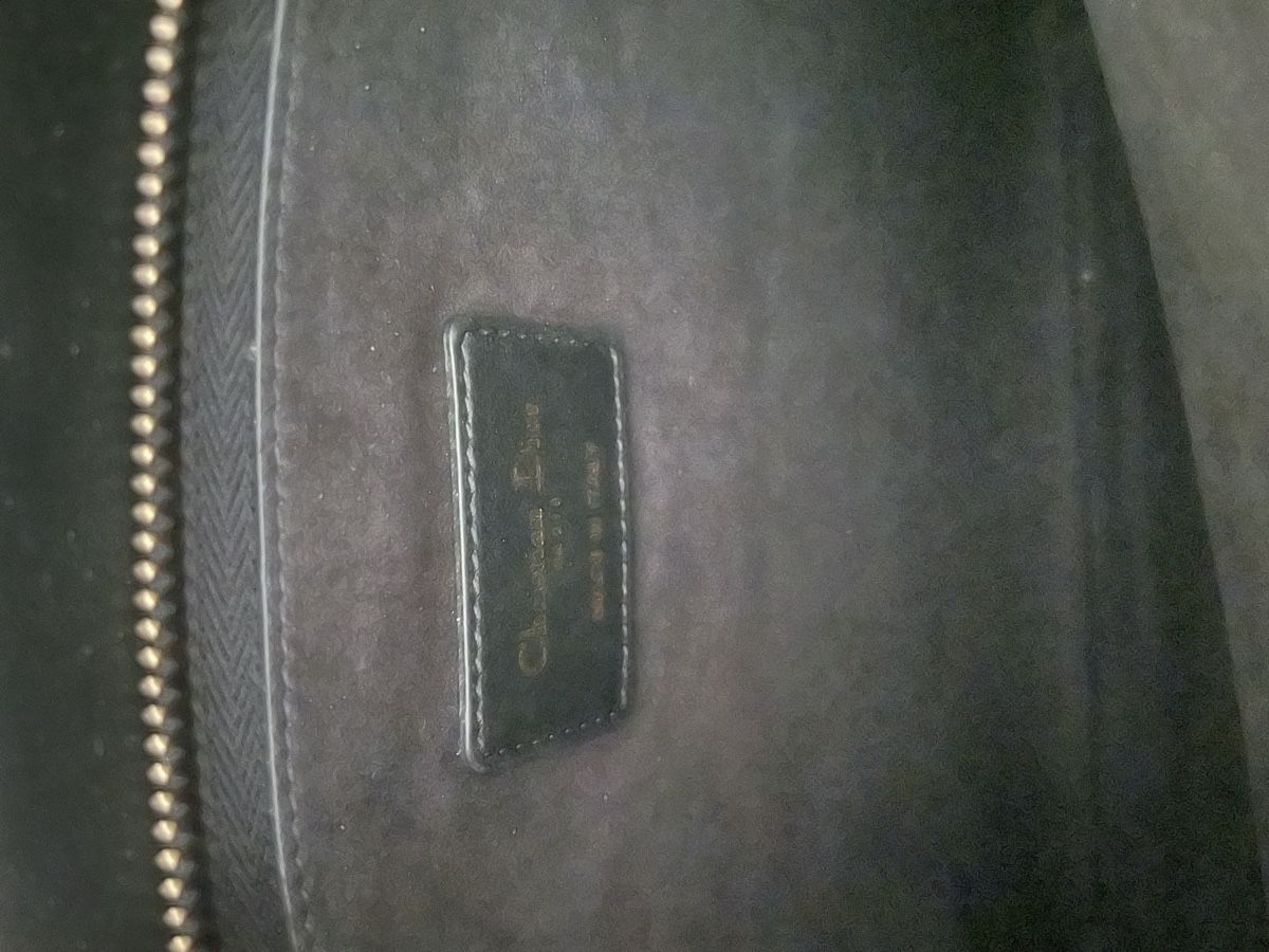 Dior Borse: Christian Dior Black Leather pouch – Nuovo (secondo la descrizione) da Zug venduto da Fashionaddicted.- 4
