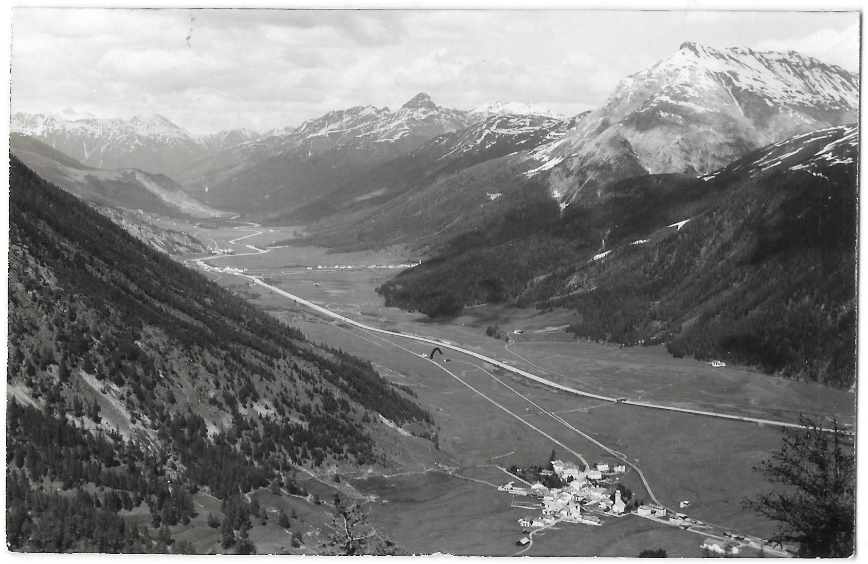Cartes postales: Bever (Engadin) Flugaufnahme – D'occasion à Olten par clotaldi