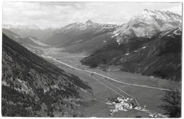 Bever (Engadin) Flugaufnahme