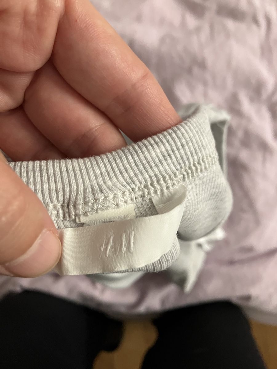 H&M Tops: Tanktop – Gebraucht aus Zürich von vanisza 3