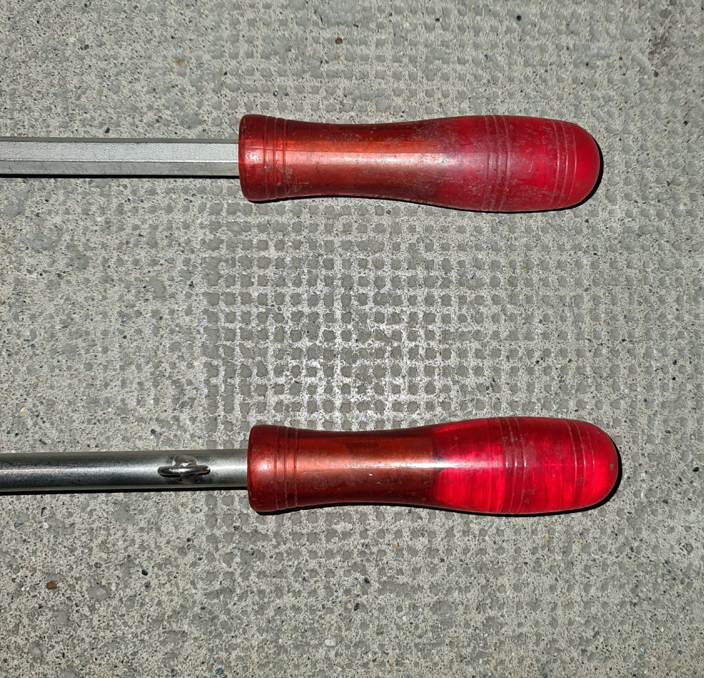 Tutti gli attrezzi: Deux outils pour le jardin. – Usato da Cortaillod venduto da signep 3
