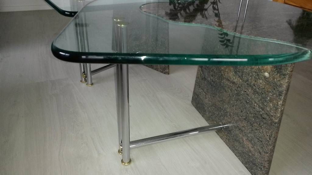 Tische: Salontisch Granit Paradiso Glas – Gebraucht aus Istighofen von Ebi.88 2