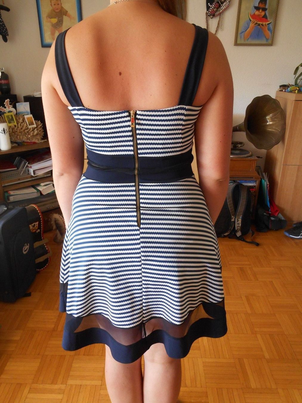 Vestiti & Gonne: Robe – Usato da La Sarraz venduto da Mbeatles 4