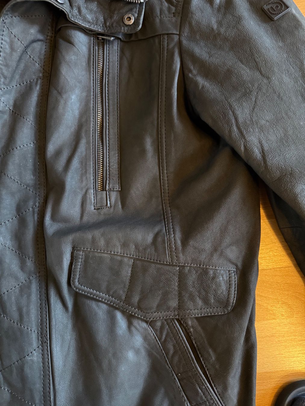 Bugatti Giacche: Bugatti Echtleder Winterjacke – Usato da Hirschthal venduto da Liebenswerter111 1
