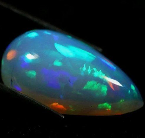 Pietre preziose: Ethiopian Welo Opal 4.50 Cts #B7 – Usato da Laupersdorf venduto da J69T 1