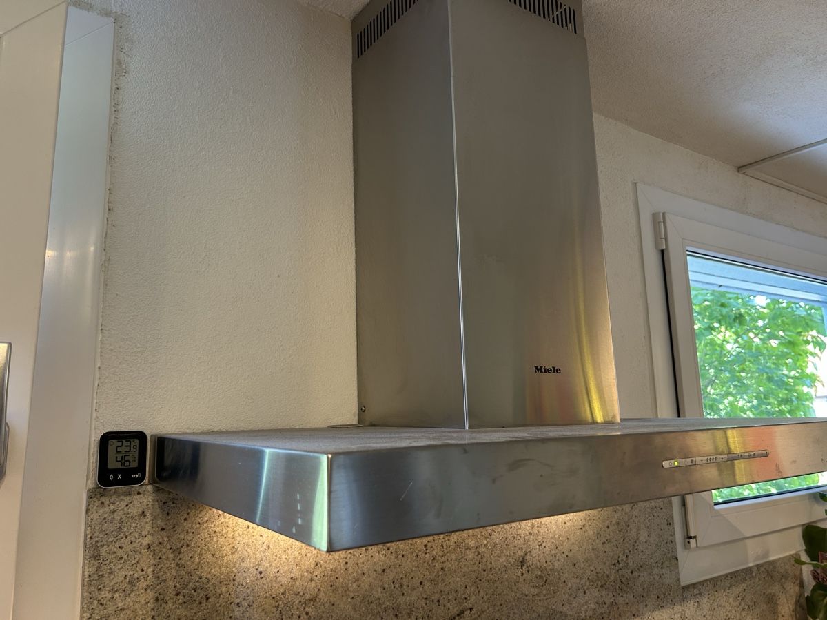 Miele Hottes de ventilation: Miele Dunstabzugshaube defekt  – Défectueux à Dietikon par BaNaDar 3