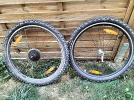 2 Roues complètes vélo 26 pouces