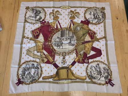 Vintage Hermès Seidenschal / Foulard "Napoléon"