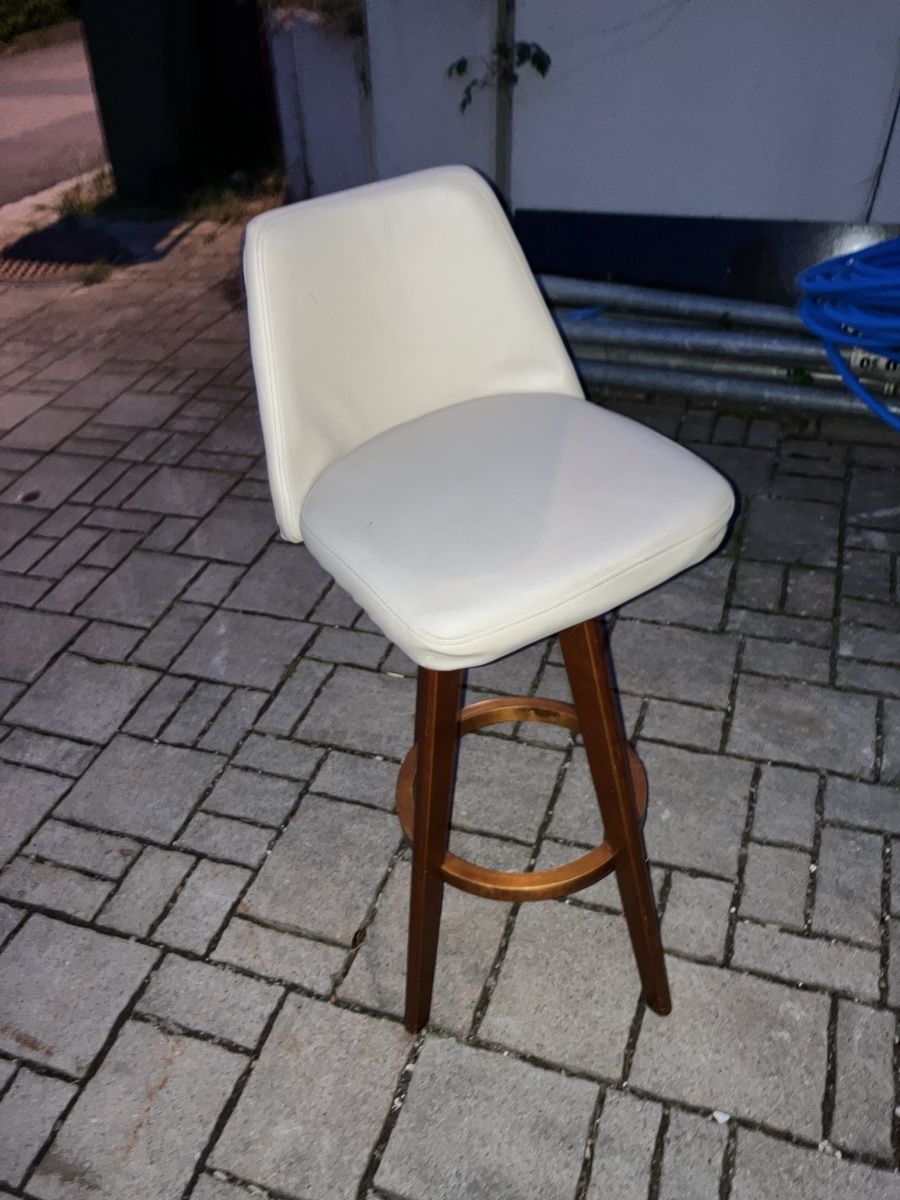 Tabourets: Barhocker – D'occasion à Schlossrued par kry_fwz6 1