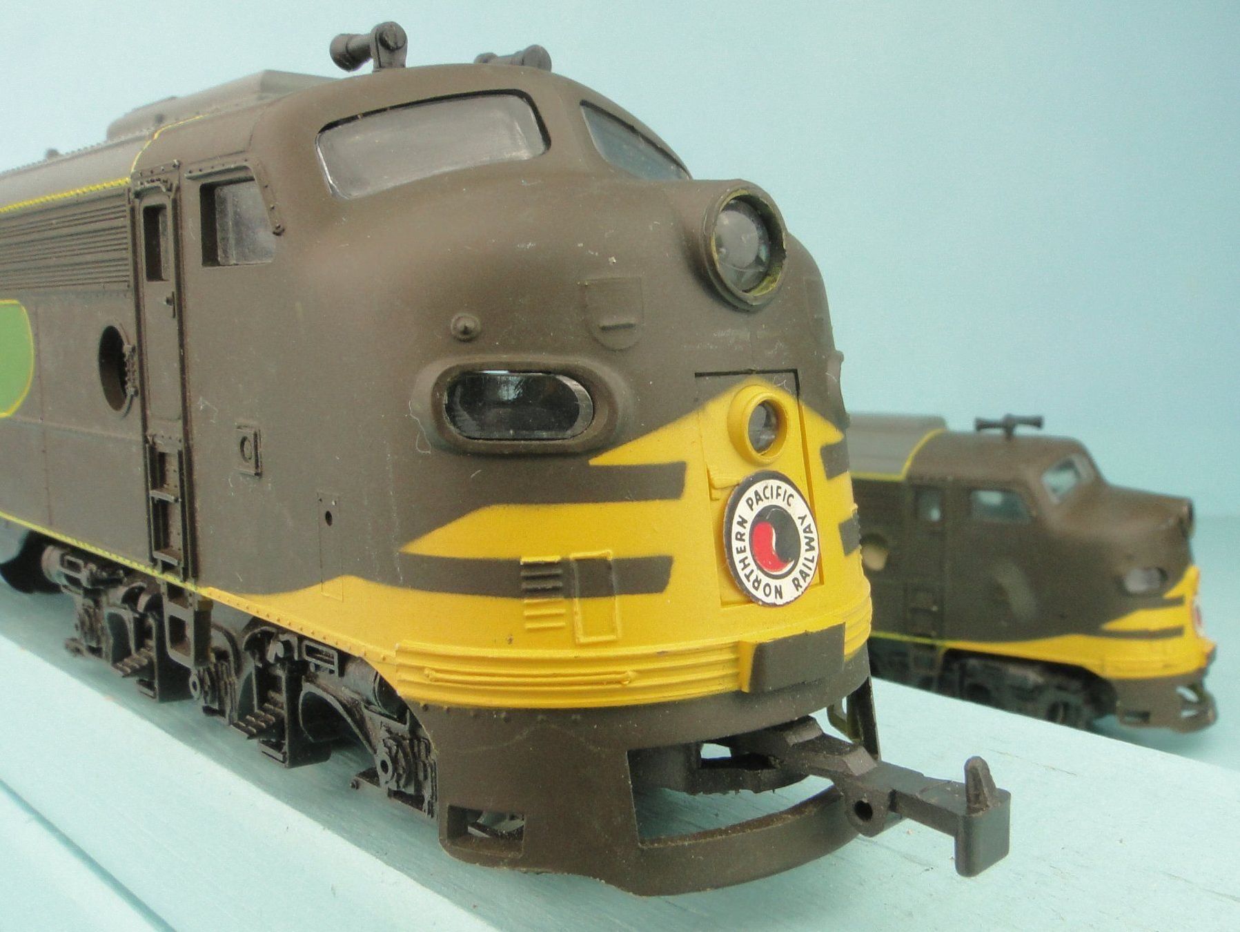 Rivarossi Modellini di ferrovie: Rivarossi H0 EMC E8 - Northern Pacific – Usato da Bülach venduto da cann11 9
