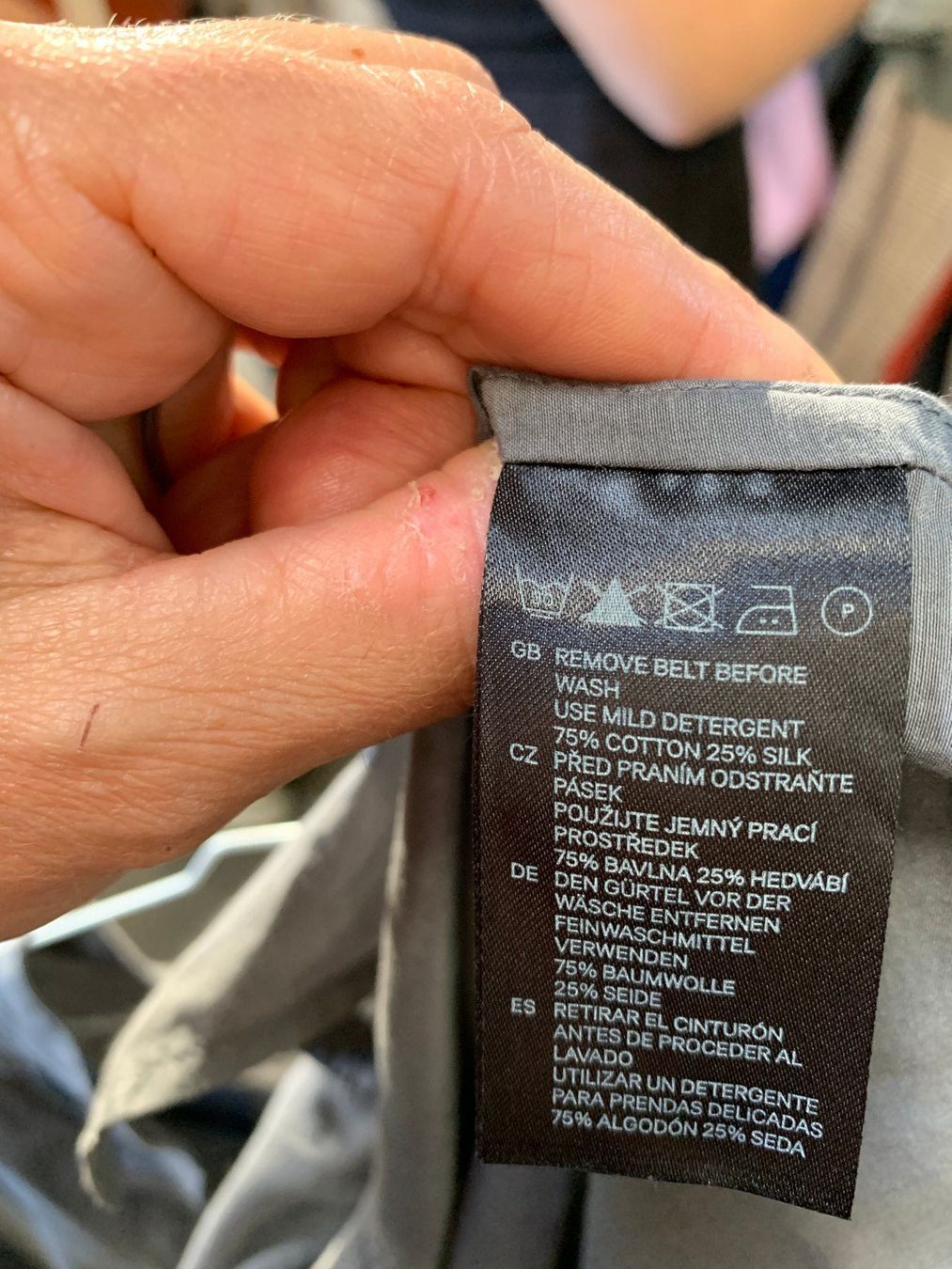 H&M Camicette: H&M Bluse, grau, Rüschen, Grösse 34, Baumwolle / Seide – Usato da St. Gallen venduto da Miousch 3