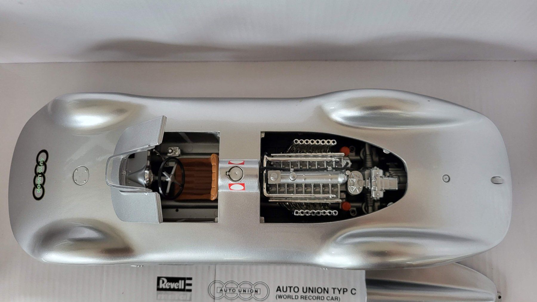 Revell Modellini d'auto: Auto Union Typ C 1:18 Revell – Usato da Rothrist venduto da Juana5 4