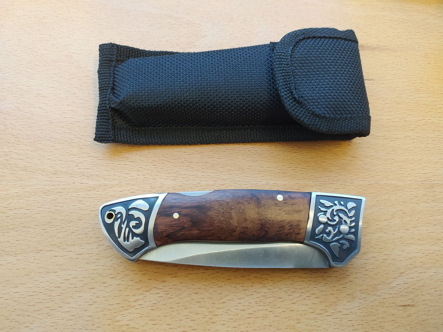 Accessori: Klassisches Jagdmesser mit Back-Lock und Stoffscheide – Nuovo (secondo la descrizione) da Tumegl/Tomils venduto da Steinschleuder-Shop 3