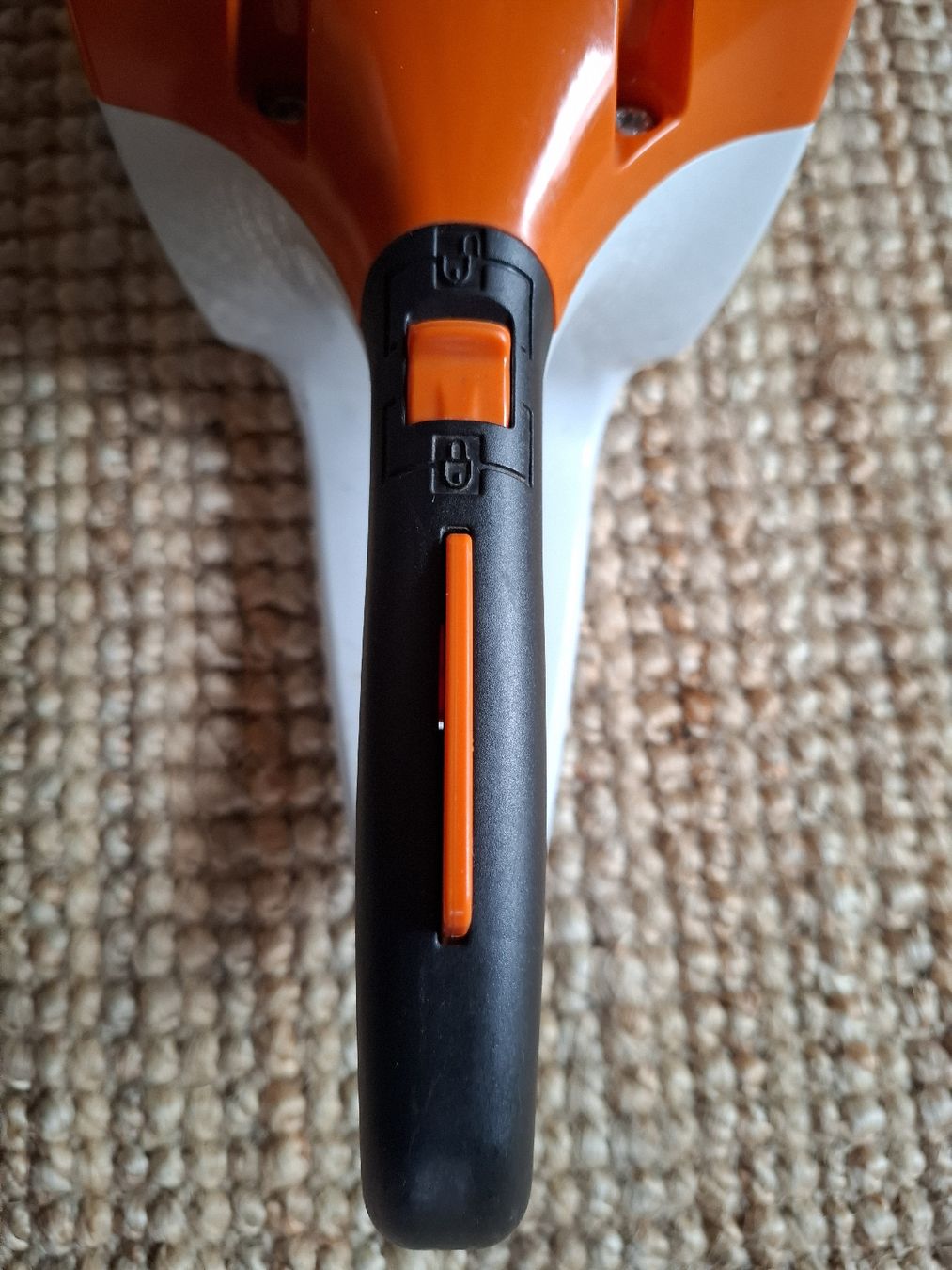 Stihl Toutes les machines: STIHL HSA 66 Heckenschere mit Schutzhaube – D'occasion à Nänikon par Zocky01 7