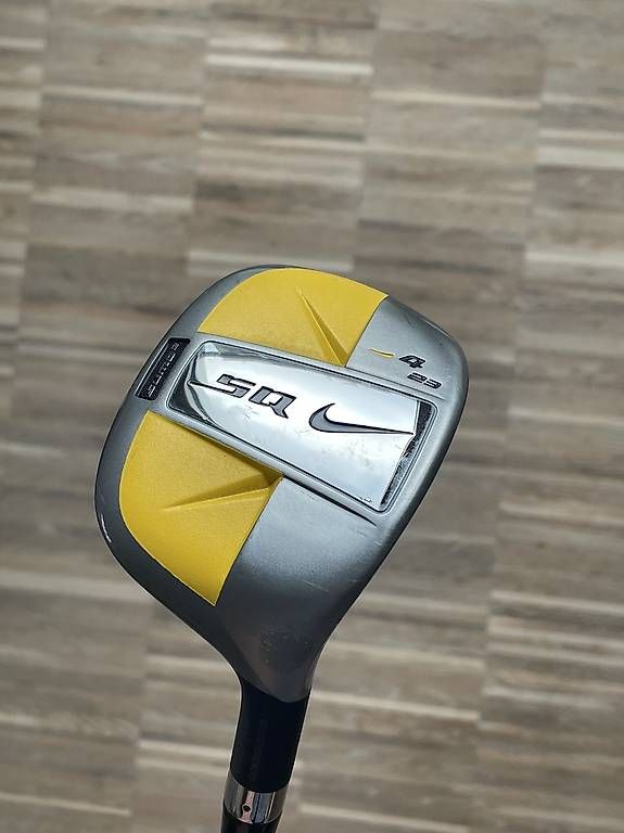 Nike Clubs & Sets: Hybrid 4 Nike – D'occasion à Bern par mia_8nfn