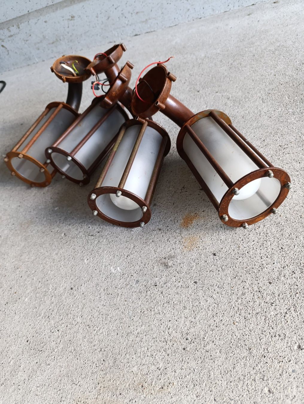 Lampade: Lampes appliques murales vintage – Usato da Avry-sur-Matran venduto da dav_nm5p 6
