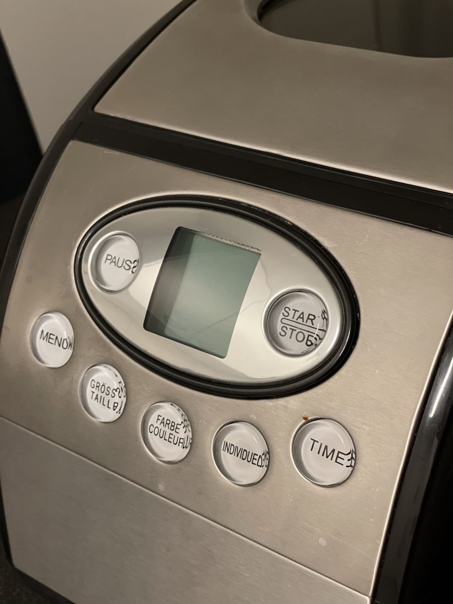 Fust Elettrodomestici da cucina: Brot- und Kuchenbackautomat – Usato da St. Gallen venduto da xandram07 1