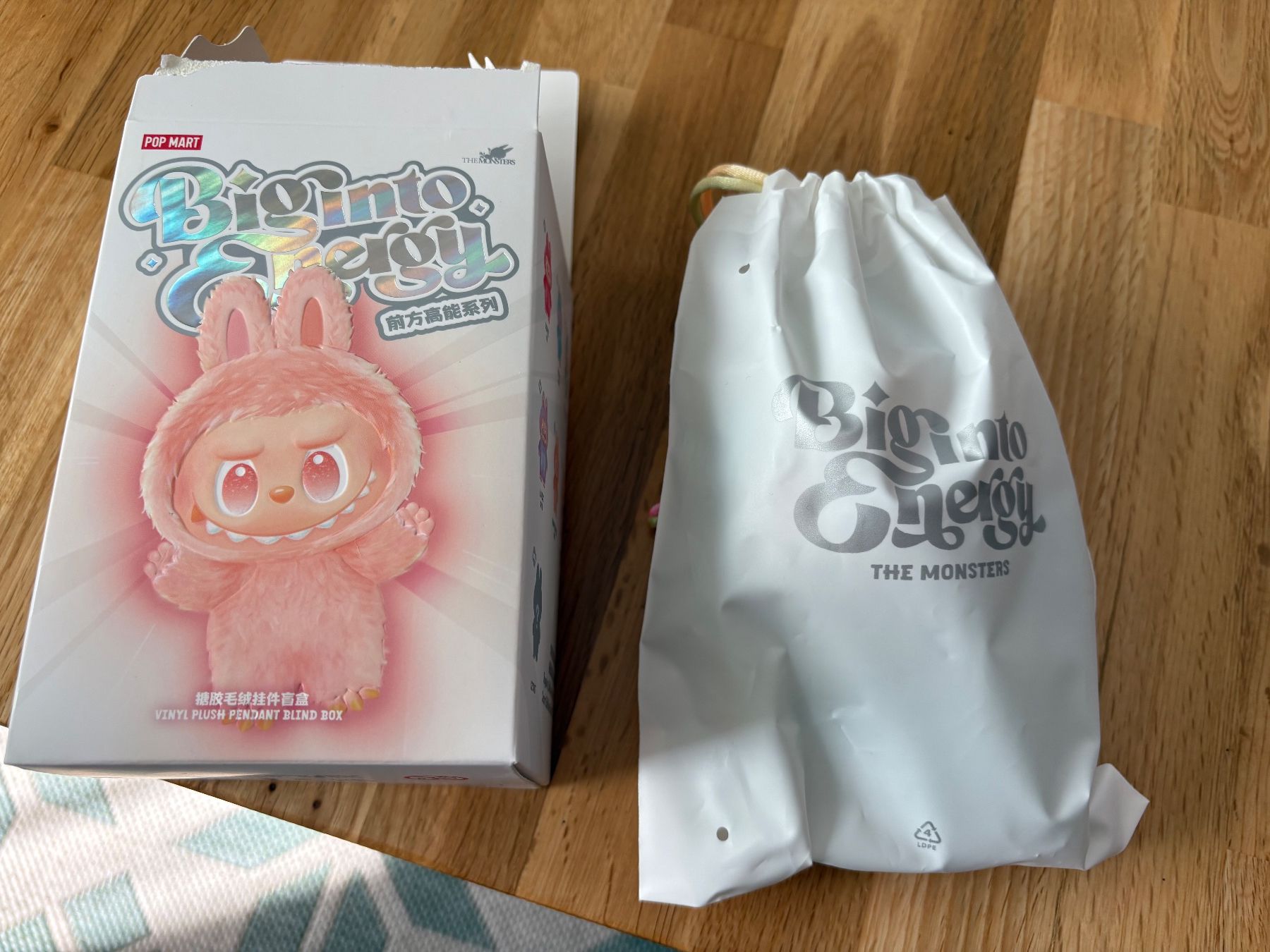 Pop Mart Spielzeuge: 1 Labubu Serenity Big into energy – Gebraucht aus Biel/Bienne von tatilene 3
