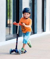 KINDERROLLER Mini Deluxe 2-5j /NP80CHF Räder leuchten