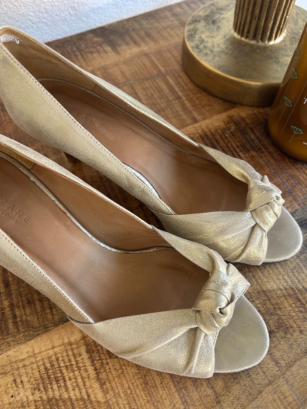 Scarpe da donna: Sézane Gold Ledersandalen Grösse 40 – Usato da Illnau venduto da Monkky 1