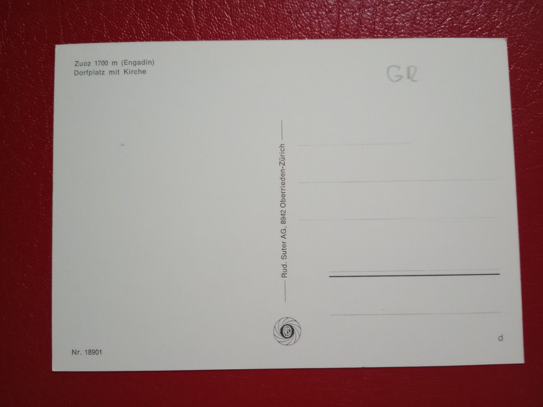 Cartoline postali: Zuoz Engadin Dorfplatz Kirche alte Autos – Usato da Küttigen venduto da Melisch1000 1