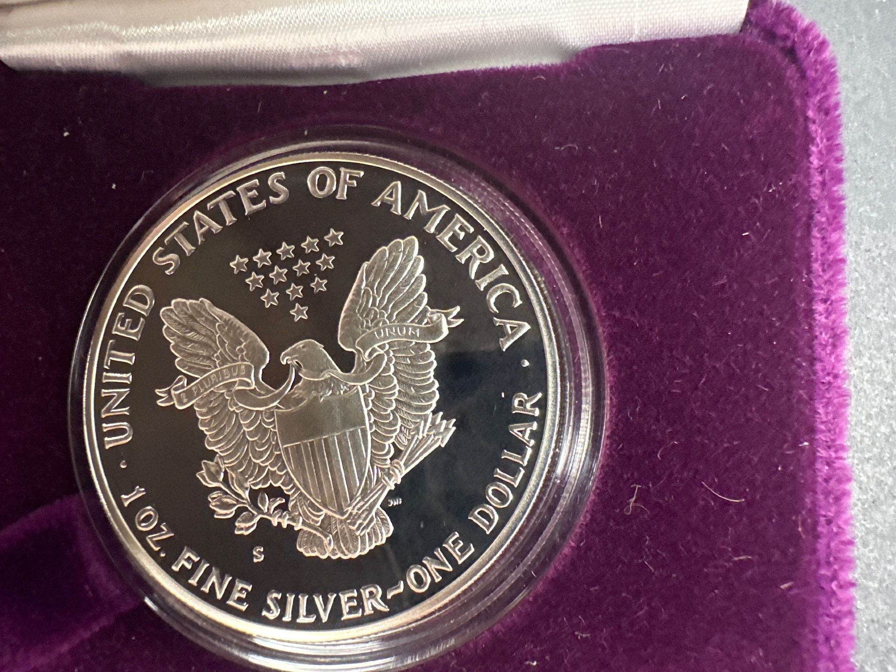 Tutti le monete: 1 Unze Silber American Eagle 1986 mit Originalbox – Nuovo e nell'imballaggio originale da Herisau venduto da herau 2