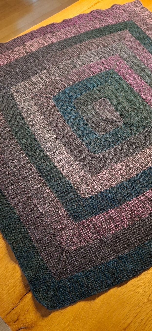 Coperte: Kniedecke handgestrickt   NEU – Nuovo (secondo la descrizione) da Langenthal venduto da Handstrick 5