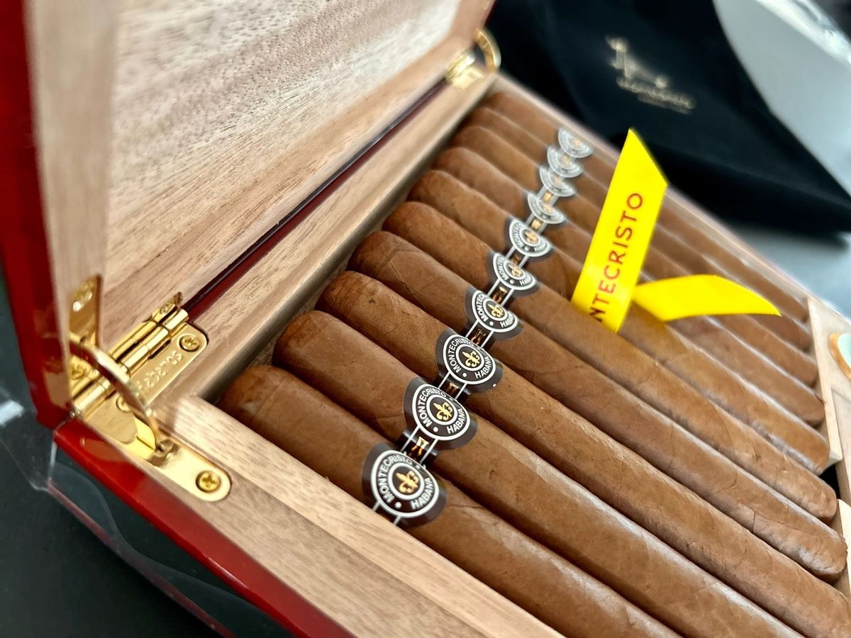 Montecristo Sigari: Montecristo Double Edmundo – Nuovo (secondo la descrizione) da Teufen AR venduto da Partagas69 1