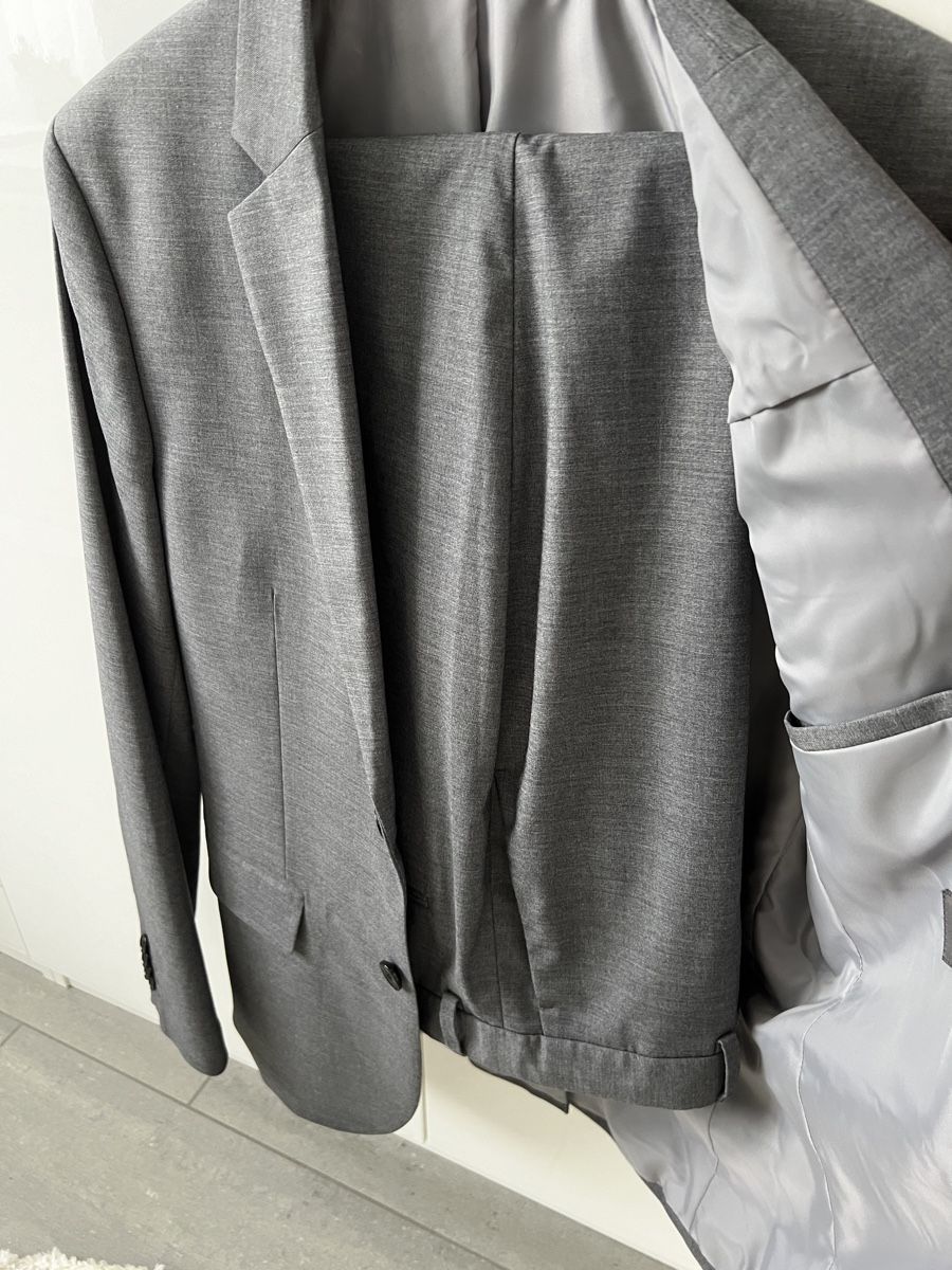 H&M Costumes: Anzug Grau | Gr.50 / 52 – D'occasion à Niederrohrdorf par fero90 2