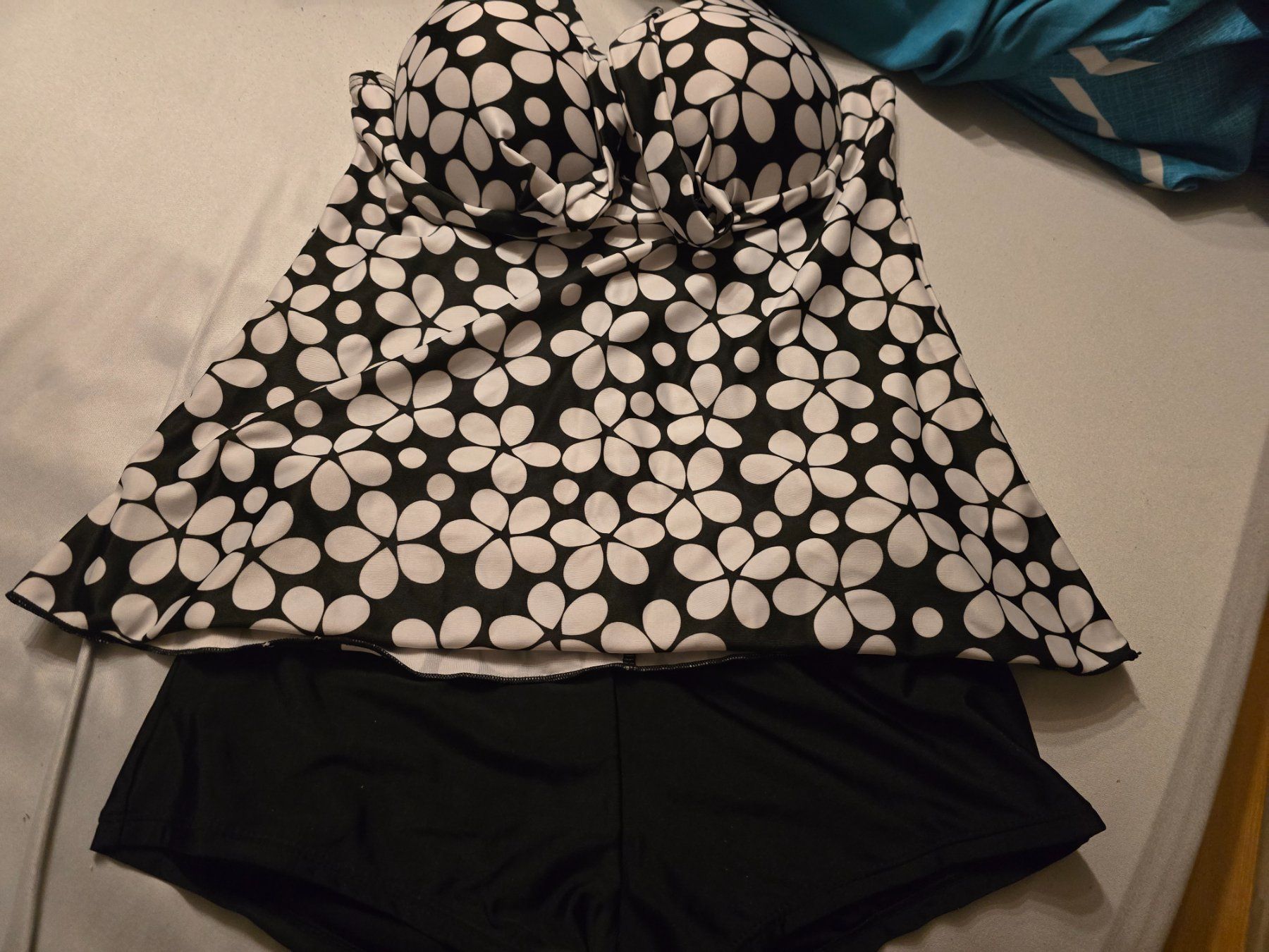 Costumi da bagno & Bikini: Badeanzug – Nuovo (secondo la descrizione) da Matten b. Interlaken venduto da goldhase02