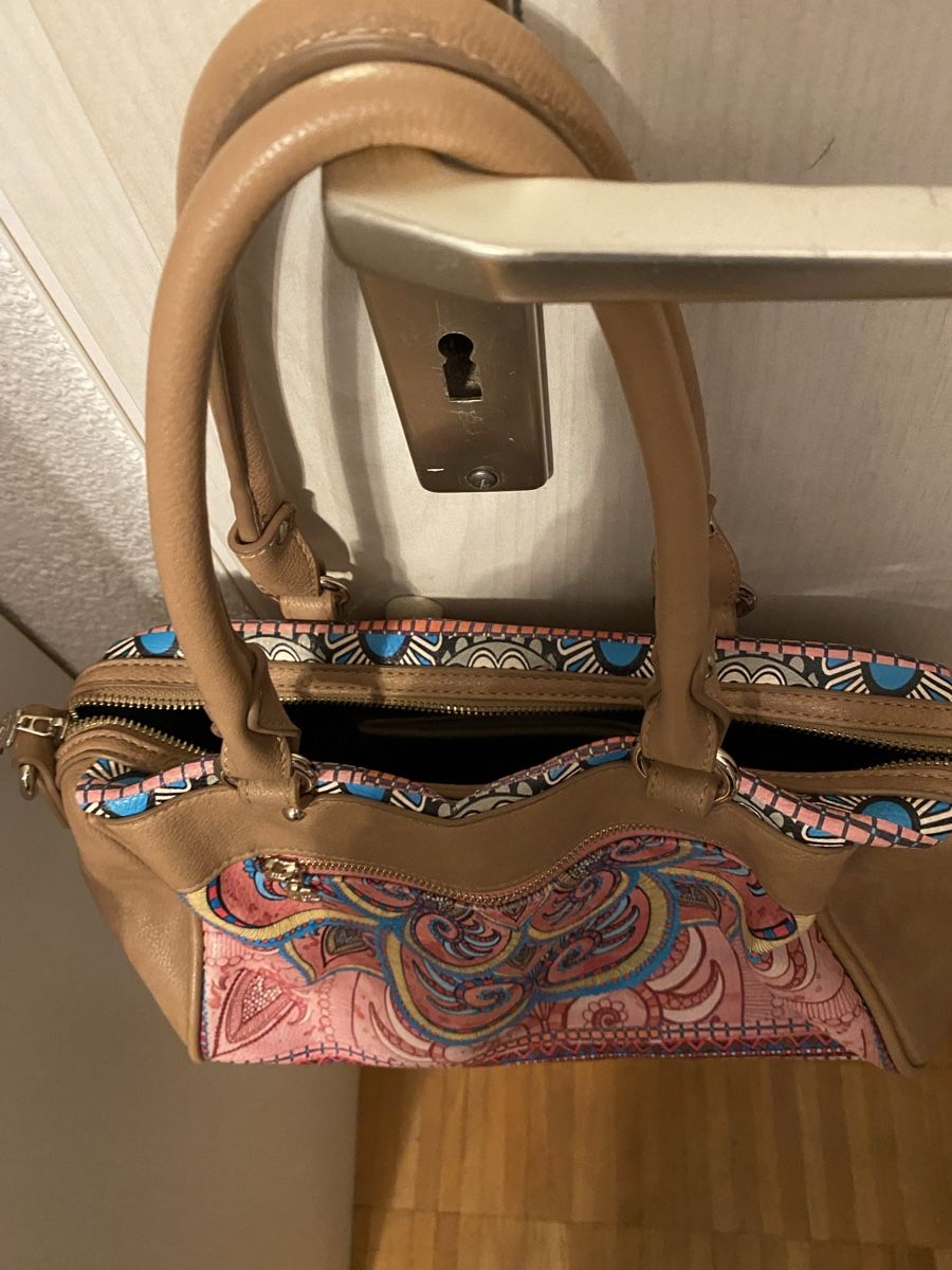 Desigual Borse da donna: Damen Tasche von Desigual Leder – Usato da Pfungen venduto da Sheki56 2