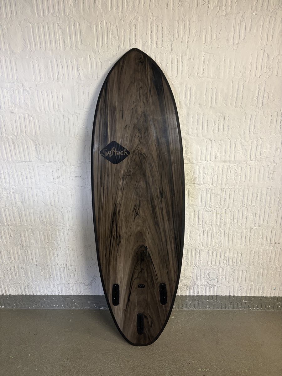 Planches de surf: Surfboard 5'7 Softech Flash – D'occasion à Zürich par Dogerber 1