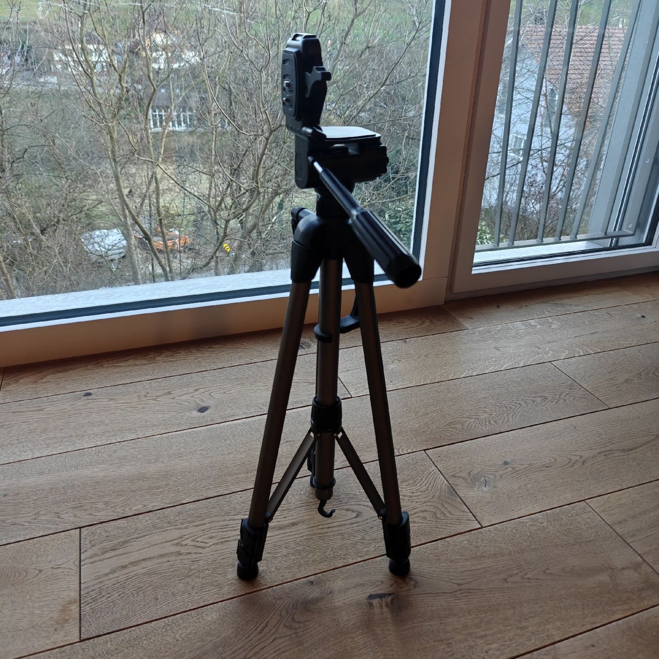 Hama Treppiedi & Teste: Stativ Hama - Aluminium – Usato da Radelfingen b. Aarberg venduto da gab_g96t 2