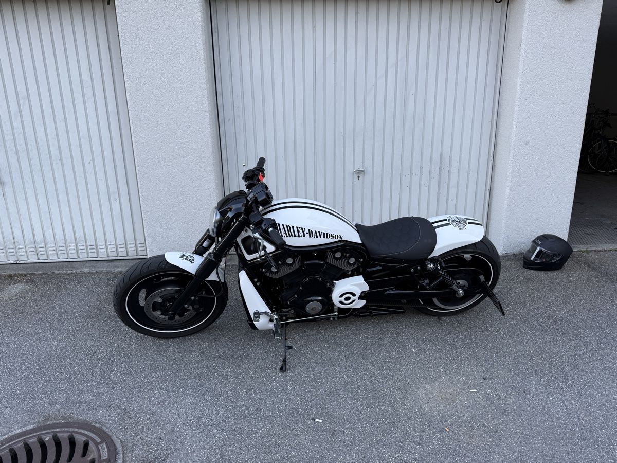 Harley-Davidson Chopper: Harley Davidson Night Rod Special – Usato da Flums venduto da m-m.a22 2