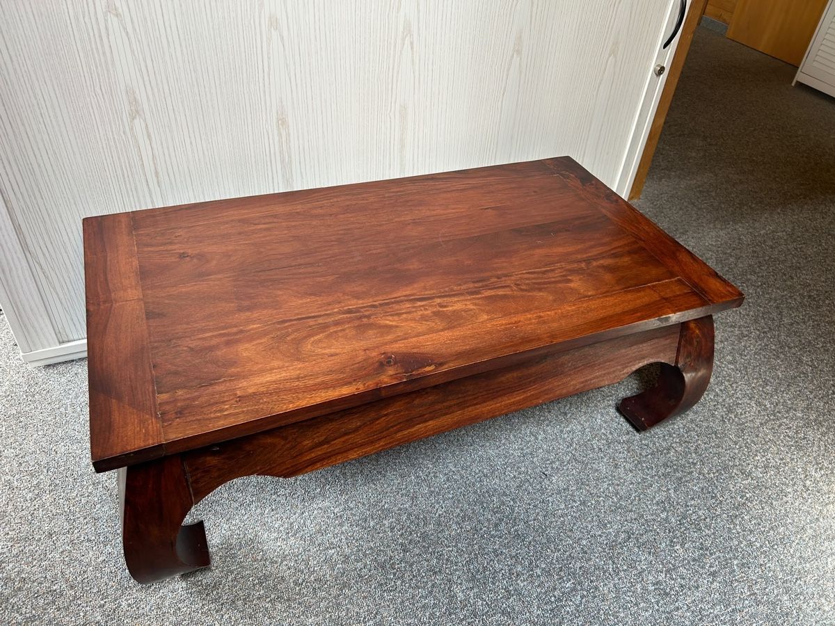 Tavoli: Couchtisch/Opiumtisch – Usato da Neu St. Johann venduto da Katrinka02