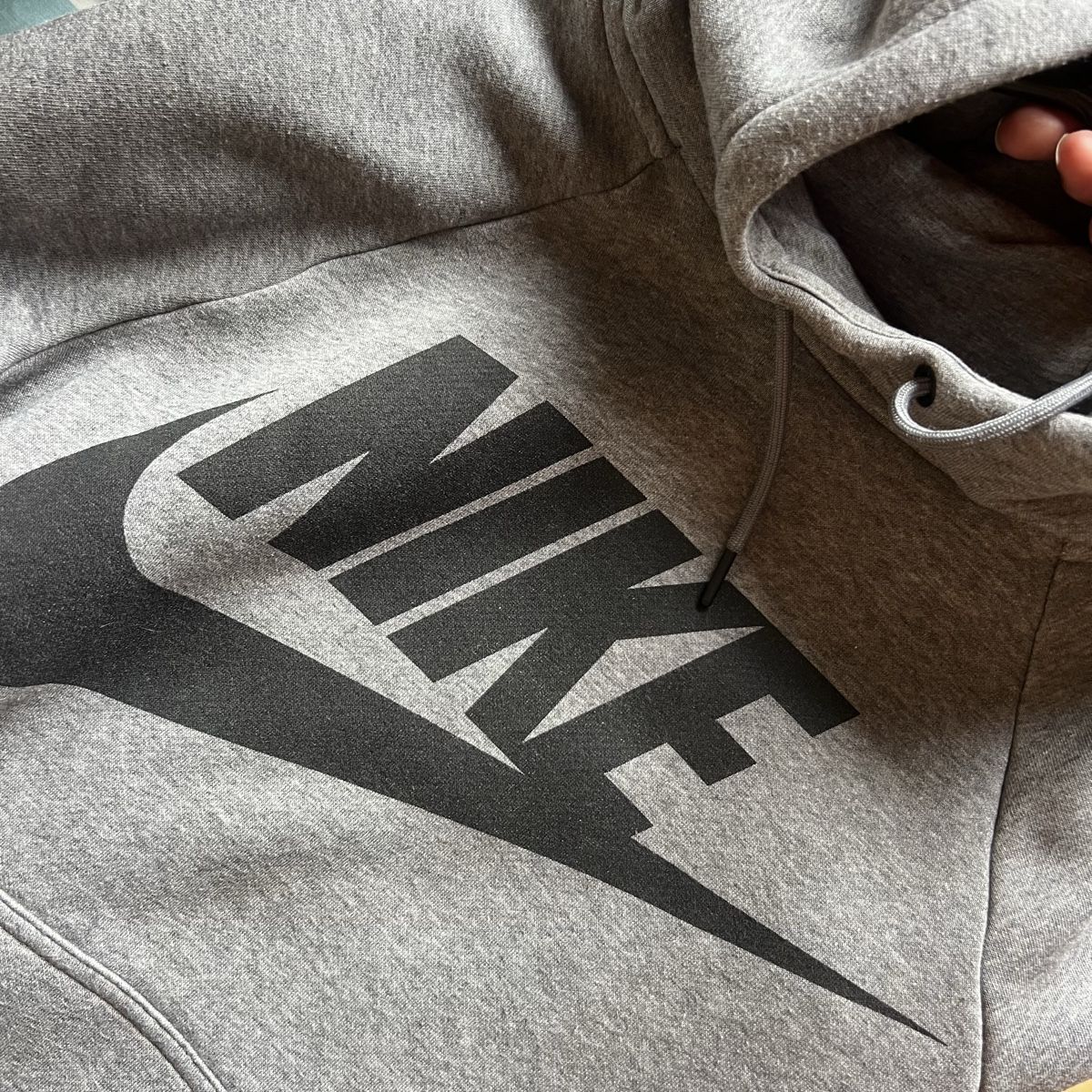 Nike Maglioni & Felpe: Grauer Nike Pullover mit hohem Kragen – Usato da Chur venduto da noe_mh8b 2