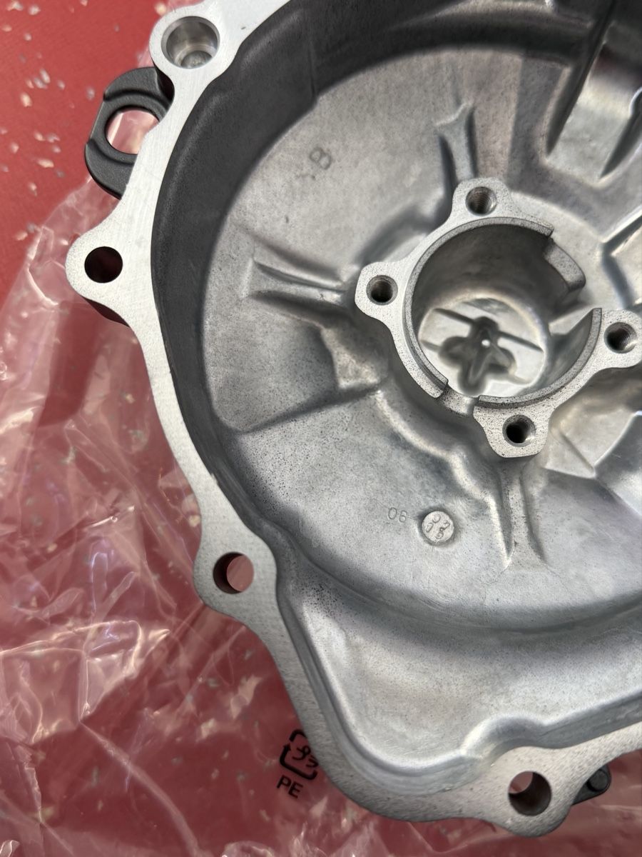 Honda Tutti i ricambio per moto: Deckel Generator Honda 11321-MFG-305 – Nuovo (secondo la descrizione) da Naters venduto da Kev1998 5