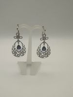 18 Karat Weissgold Ohrering mit Safir und Brillanten