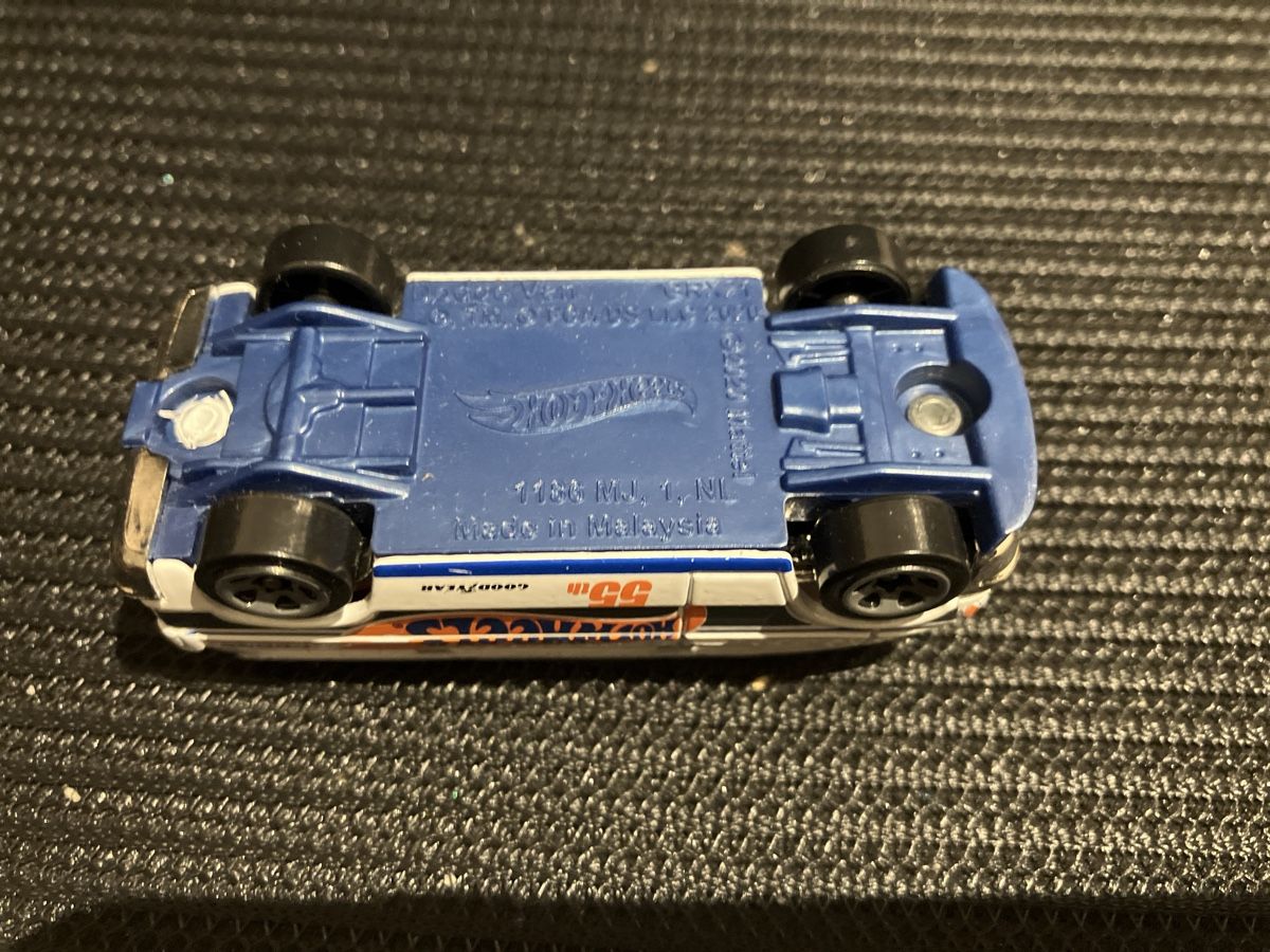Hot Wheels Modellini d'auto: Hotwheels Dodge van – Usato da Luzern venduto da tra_t8h7 2