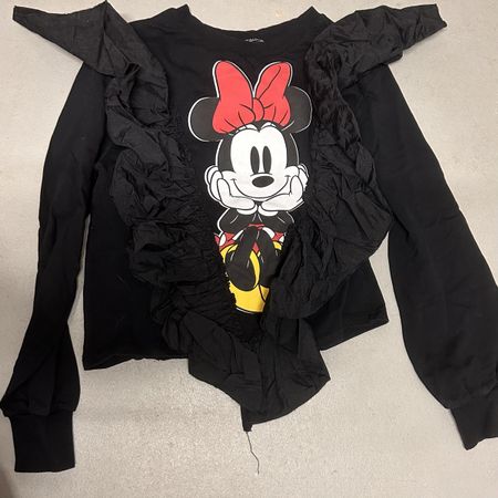 Minnie Mouse T-Shirt schwarz Grösse S mit Rüschen