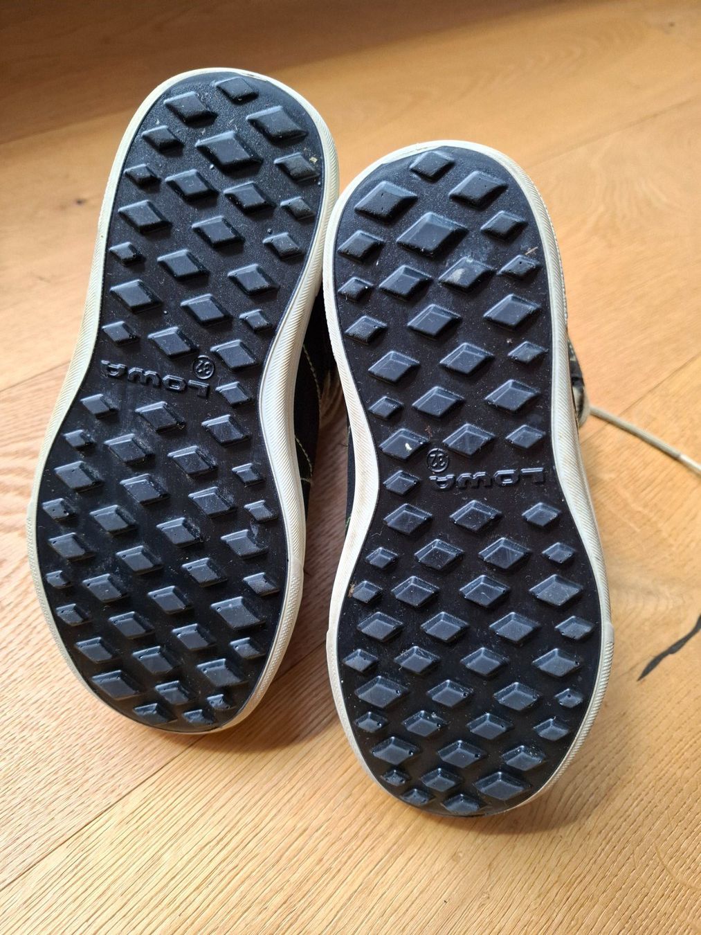 Lowa Scarpe per ragazzi: Lowa Winterschuhe Gr. 32 – Usato da Bözberg venduto da Zimt104 2