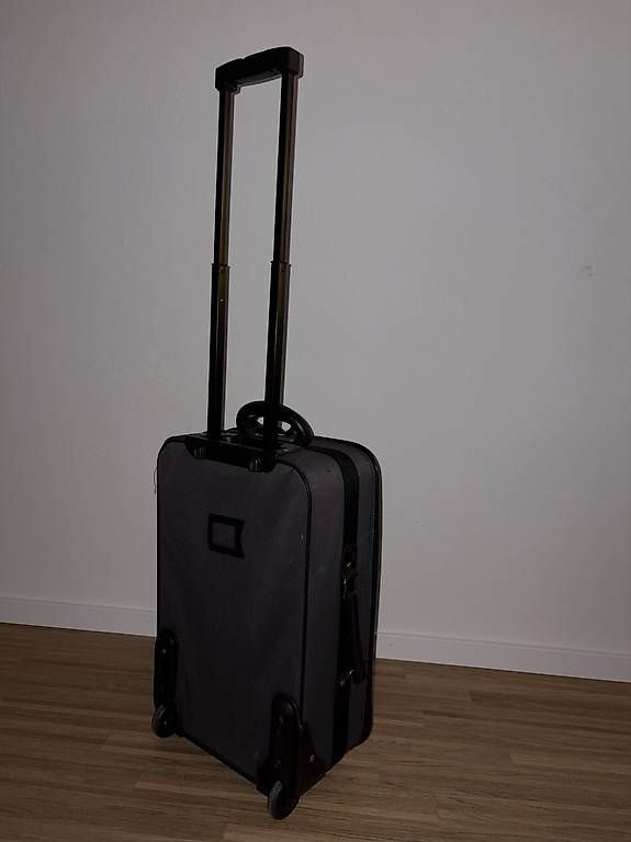 Valises de voyage: Kleiner Koffer – D'occasion à Wettingen par fre_n6p7 1