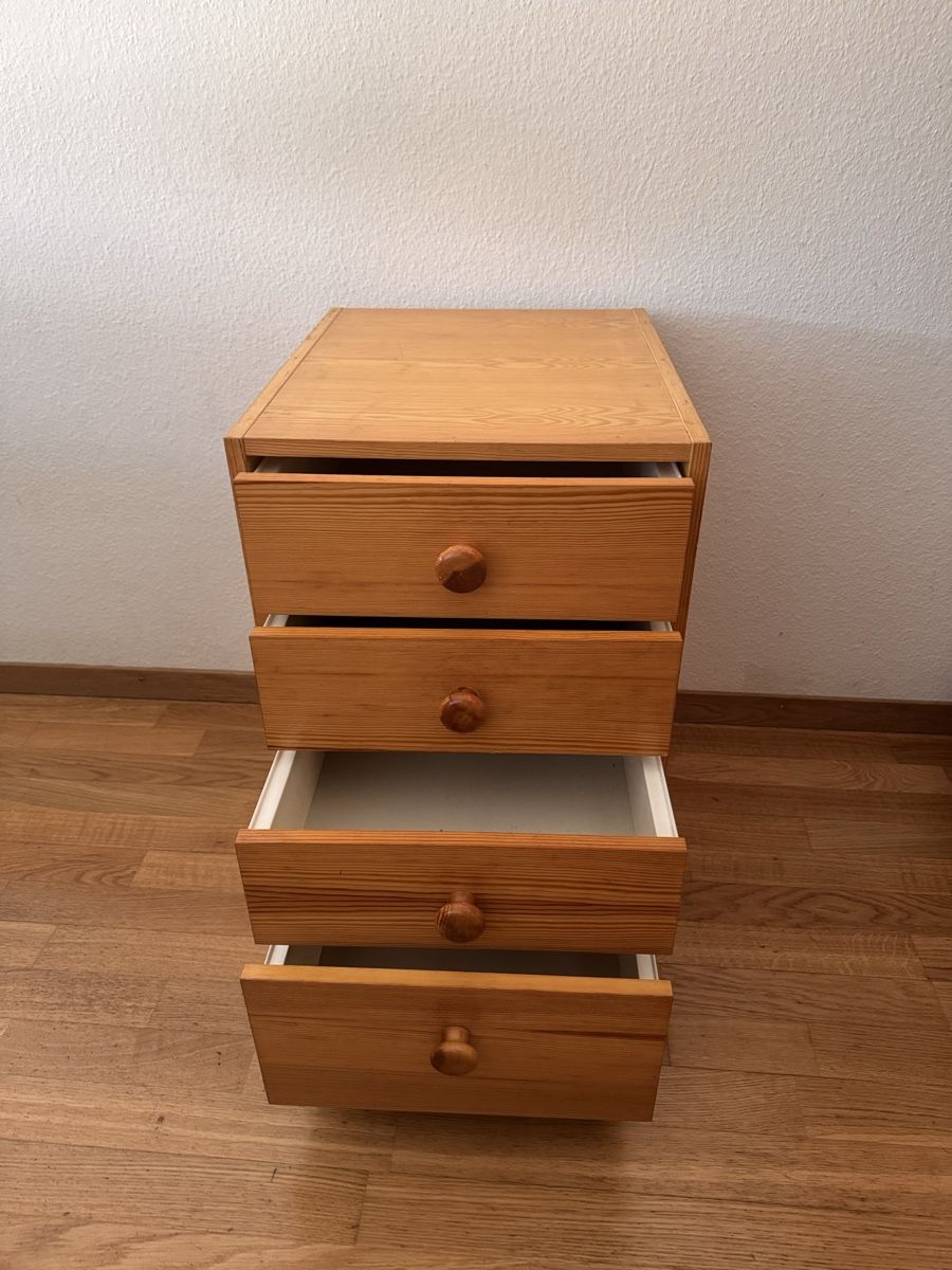 Ladenausstattungen & Messebau: Schubladenkorpus – Gebraucht aus Zürich von benno-s 1