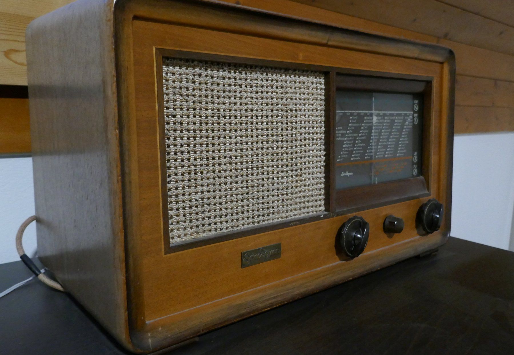 Radio: Antikes Radio Sondyna – Usato da Wenslingen venduto da FairlightCMI 3