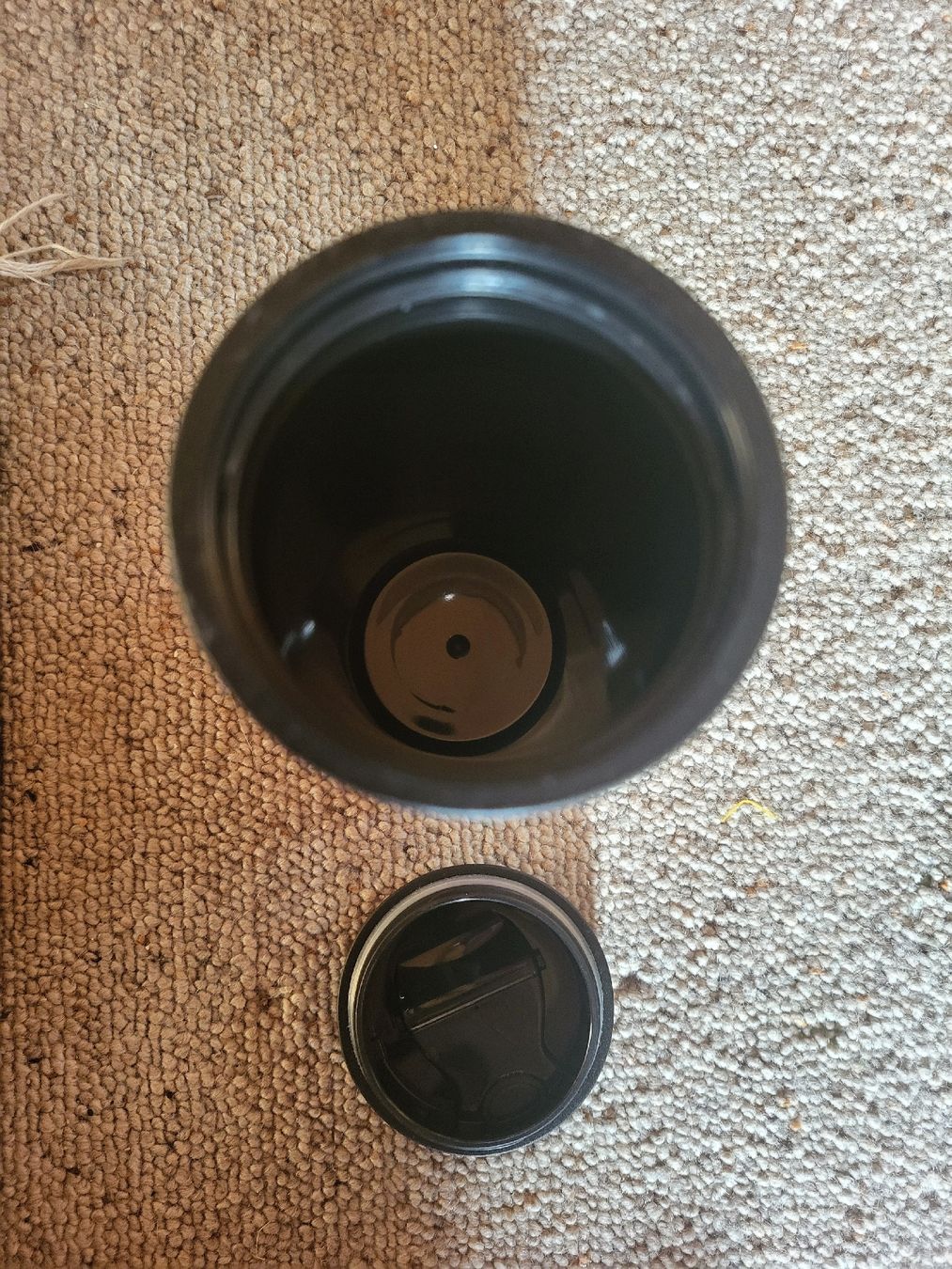 Tasses: Nescafé Becher – Neuf (Voir description) à Zweisimmen par Adorable 4