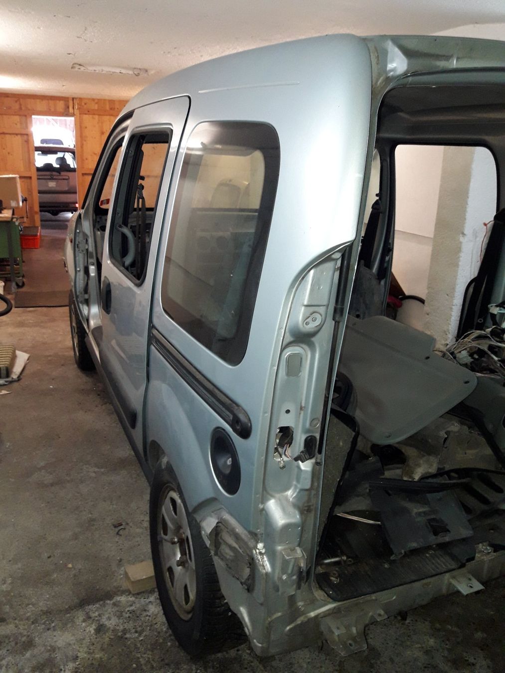 Renault Automobili: Renault Kangoo 1.6   4x4 – Usato da Inwil venduto da Pferd8 1