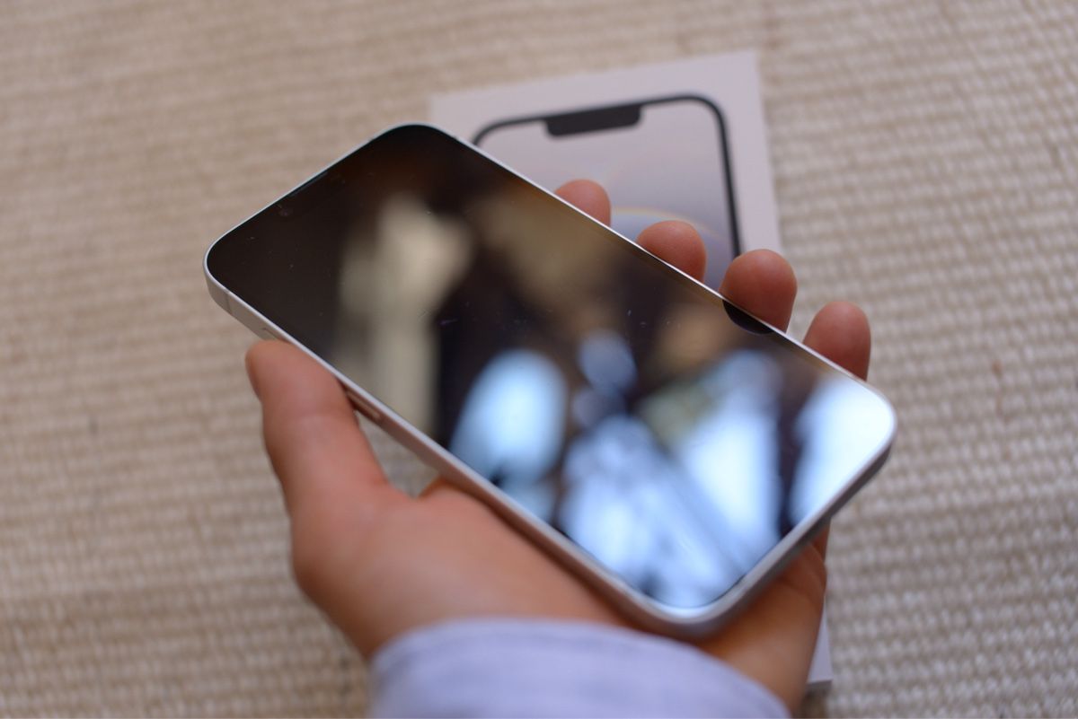Apple Handys / Smartphones: Iphone 16e – Gebraucht aus Bern von wisemagpie 2