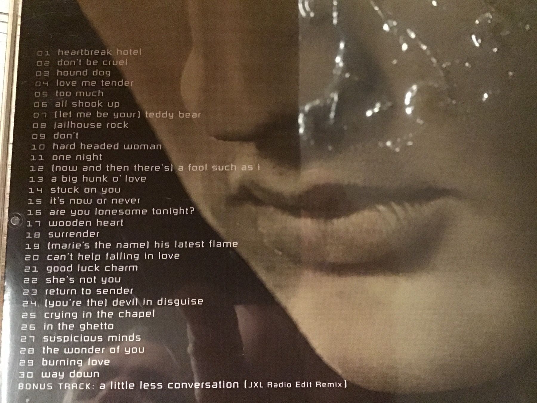 CD: ELVIS    30  Hits.    o – Usato da Thierachern venduto da sweden08 1