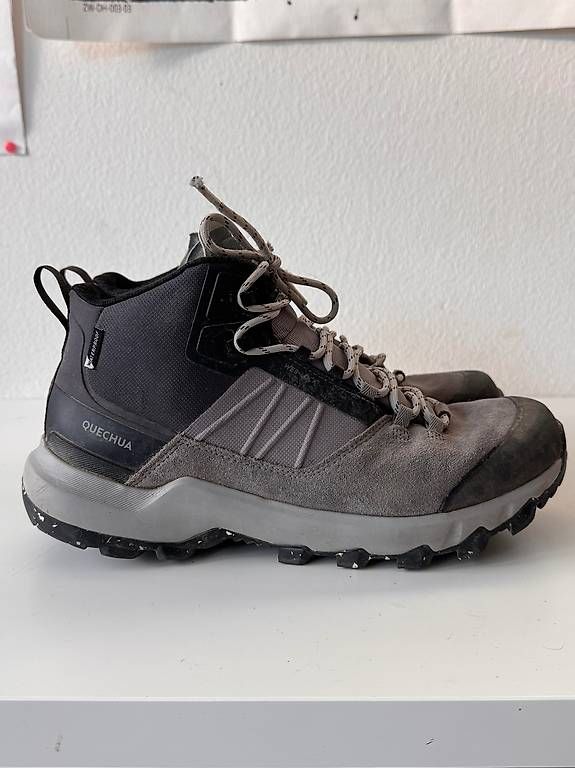 Chaussures hommes: Wanderschuhe GR. 42 – D'occasion à Riehen par butterfly555