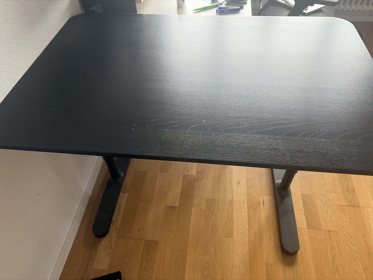 Ikea Bureaux: Desk  – D'occasion à Zürich par zha_qlq2 1